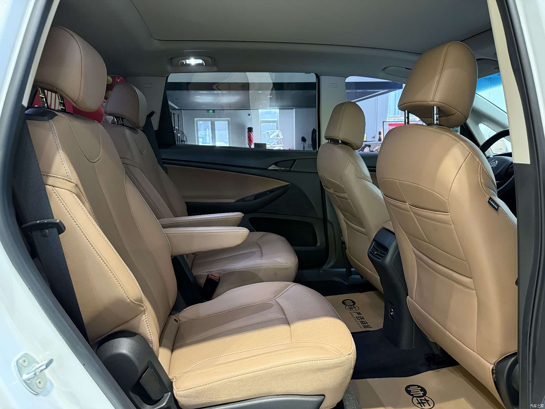 Buick GL6, 2022 10