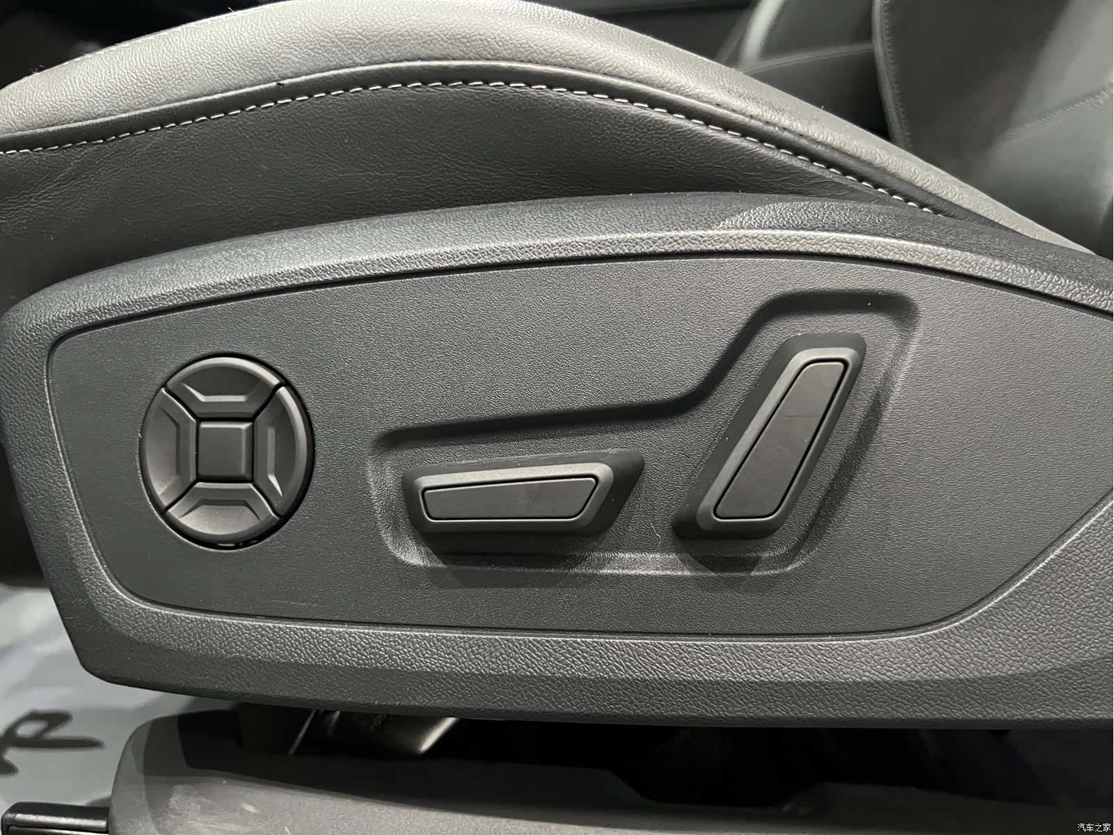 Audi Q3, 2023 36