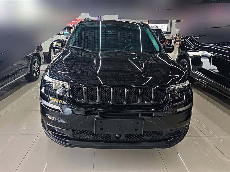 Jeep Grand Commander