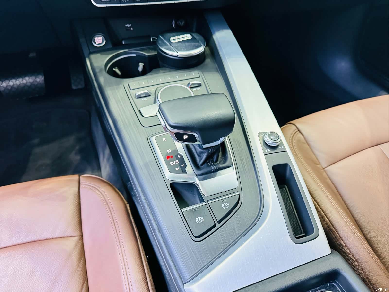 Audi A4L, 2019 13