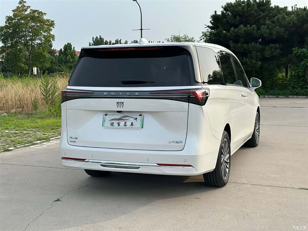 Buick GL8, 2025 6