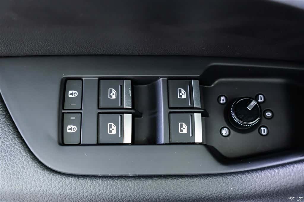 Audi A6L, 2019 11