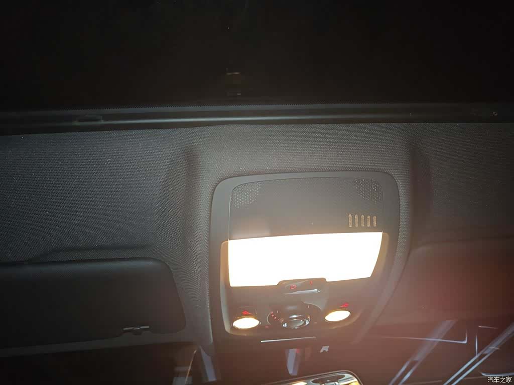 Audi A4L, 2016 14