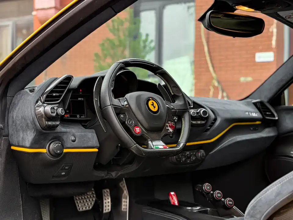Ferrari 488