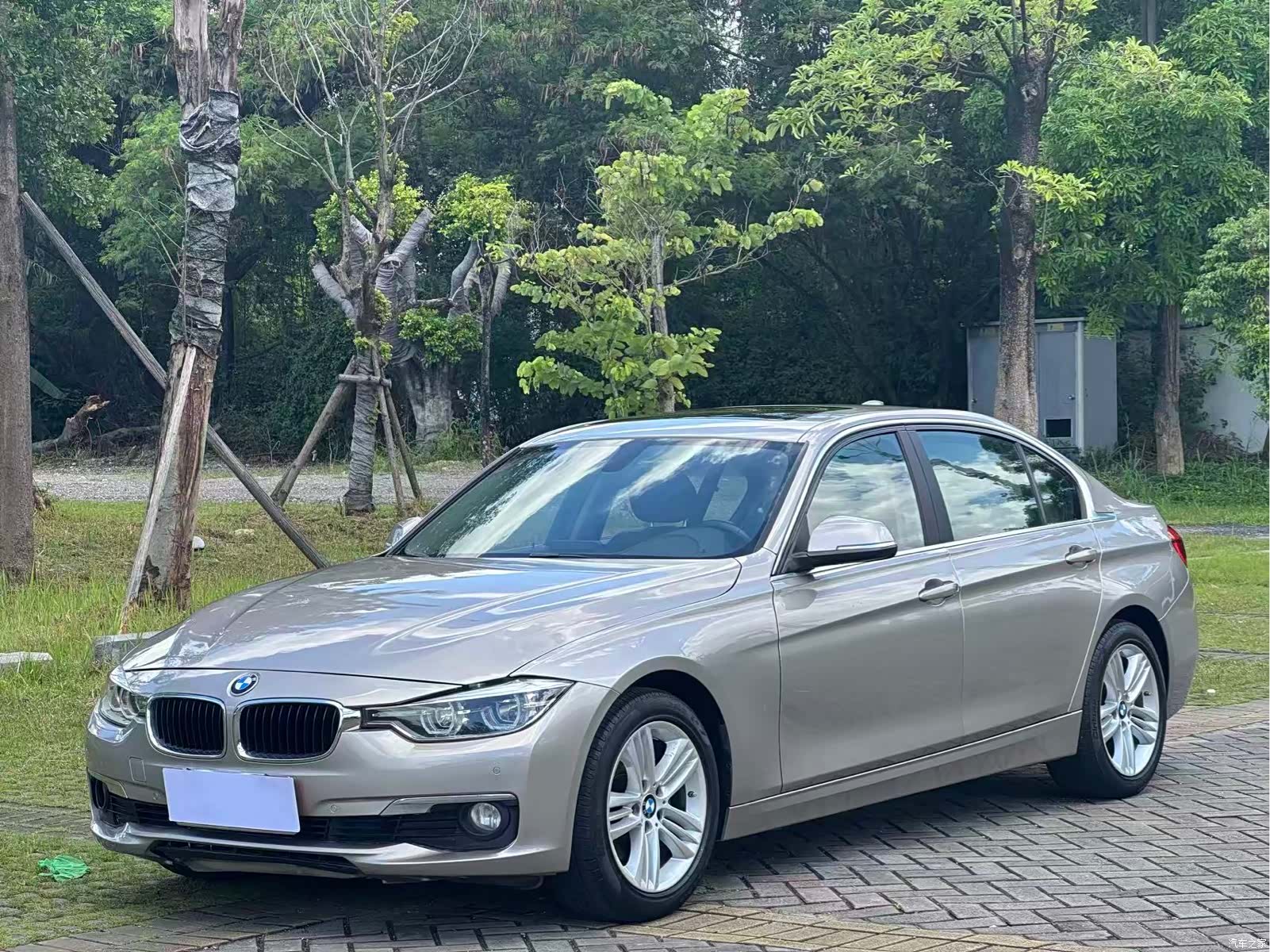 BMW 3 Series, 2016 1