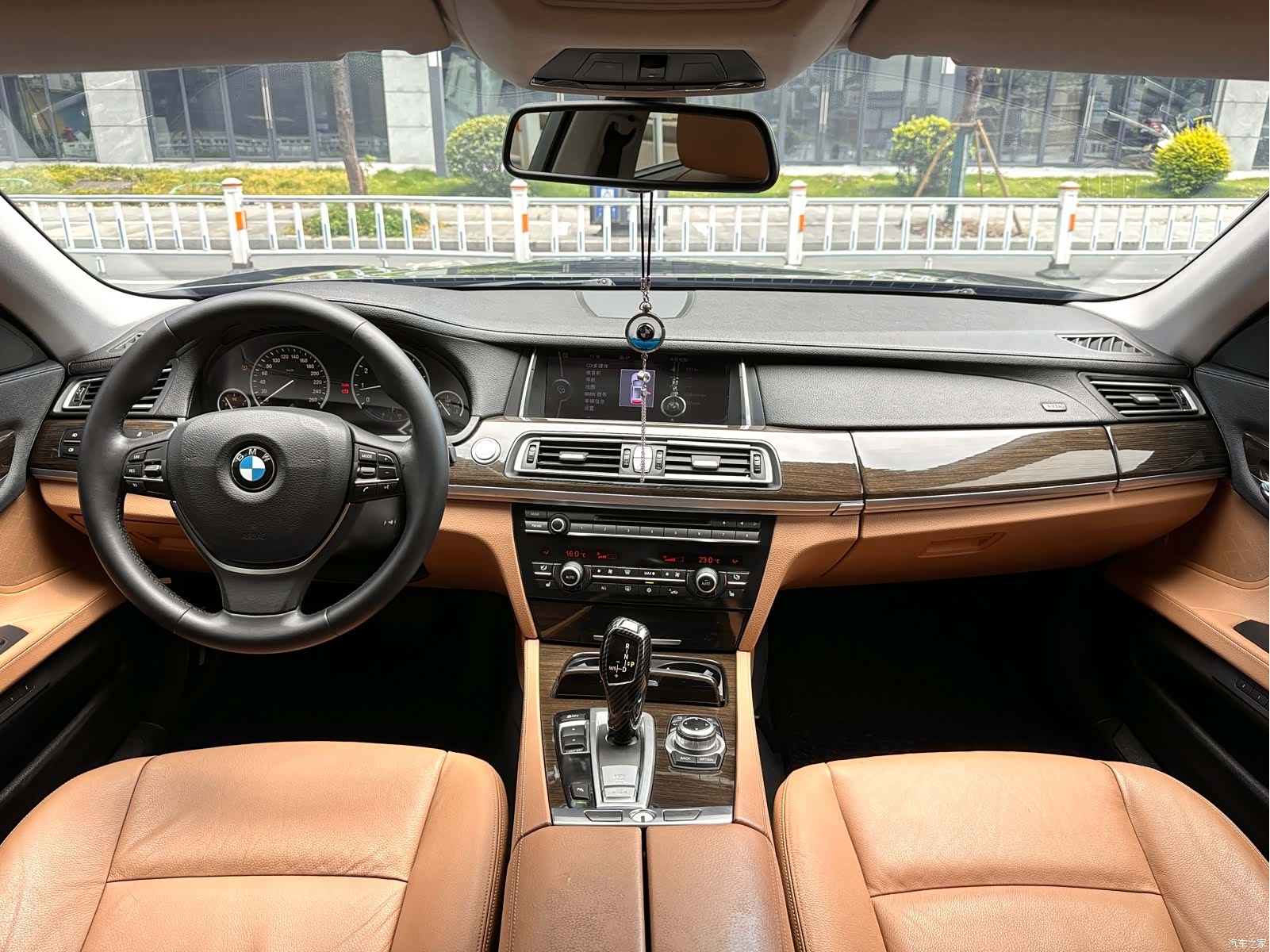 BMW 7 Series, 2012 все фото