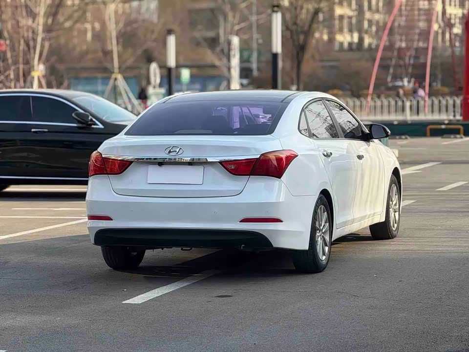 Hyundai Name picture