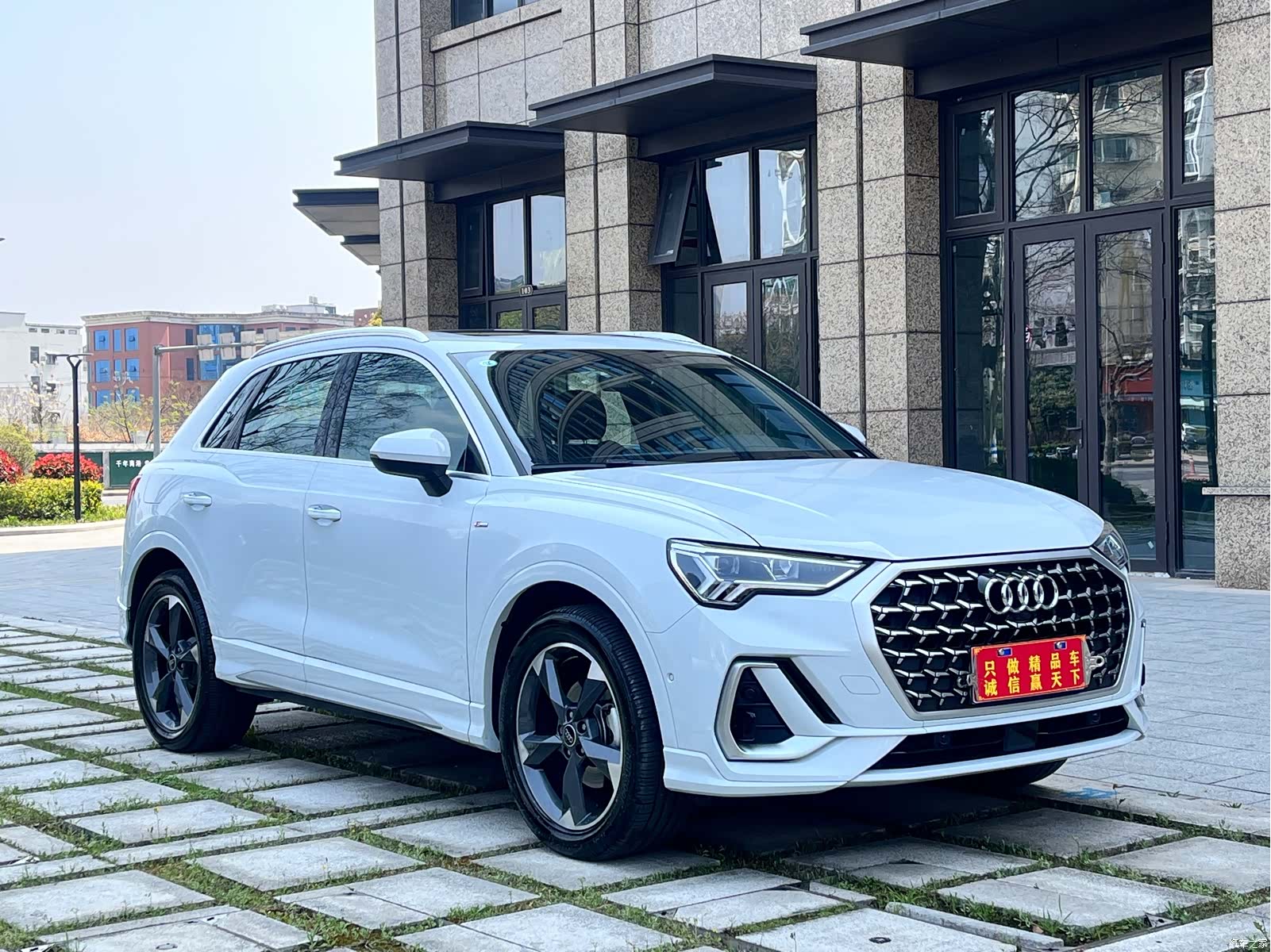 Audi Q3, 2024 3
