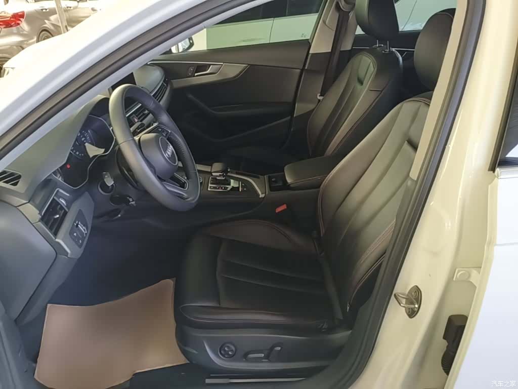 Audi A4L, 2020 15