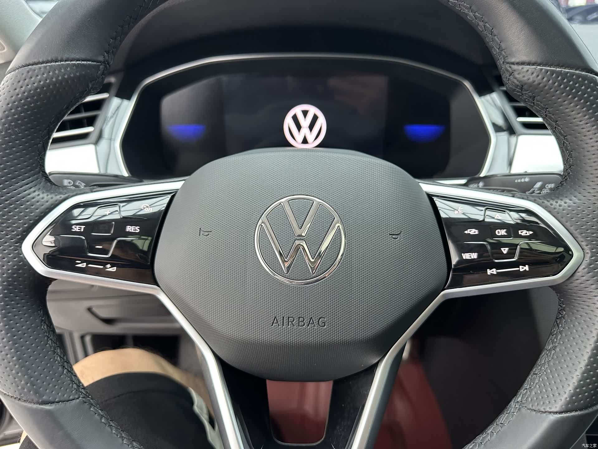 Volkswagen Magotan, 2024 13