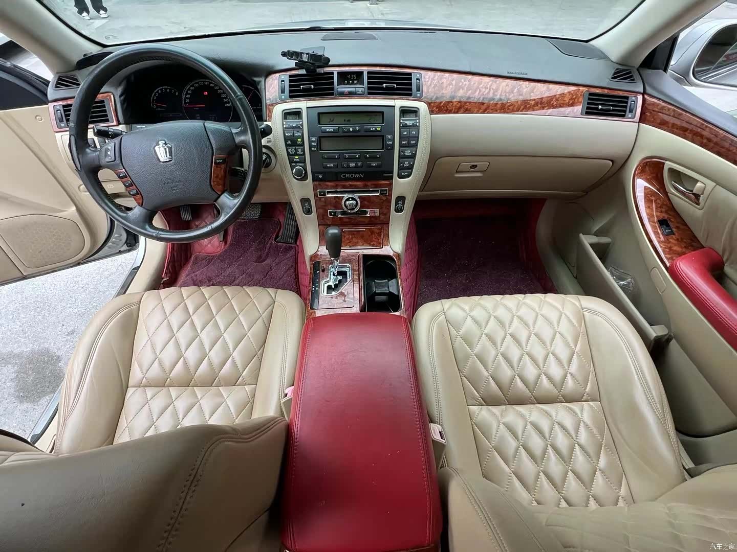 Toyota Crown, 2006 3