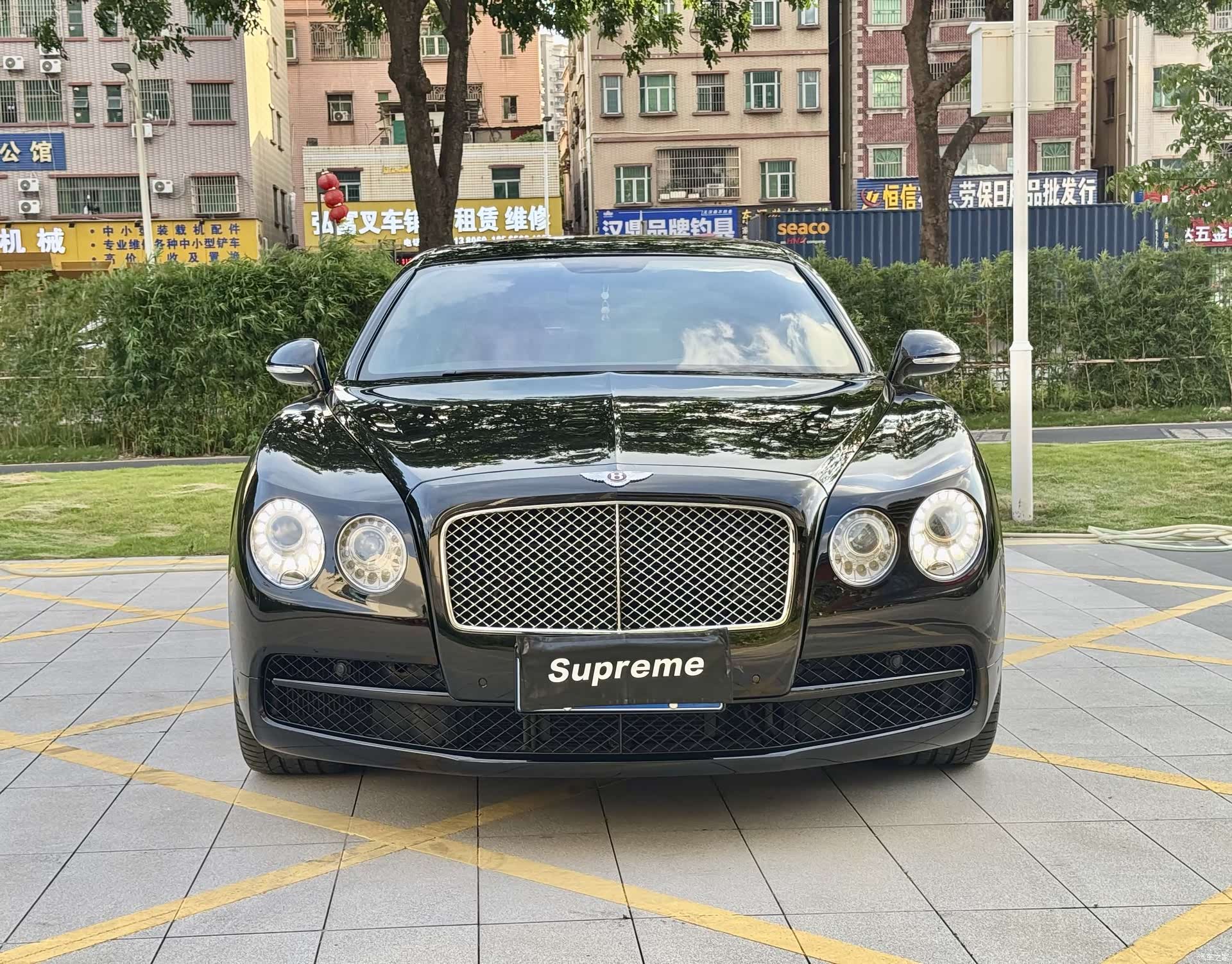 Bentley Flying Spur, 2014 2