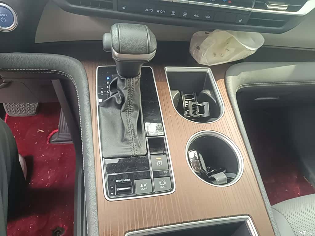 Toyota Sienna, 2023 14