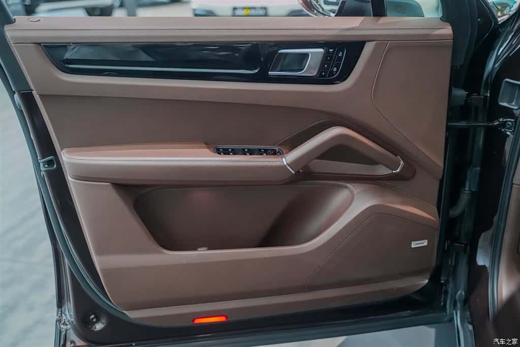 Porsche Cayenne, 2019 8