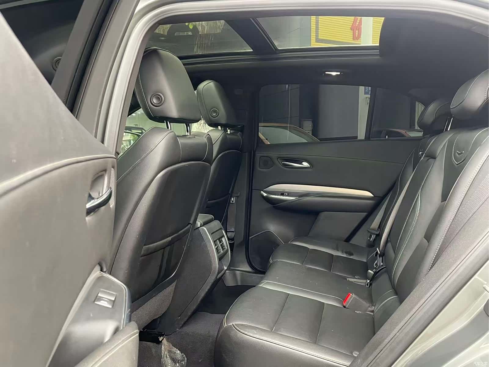 Cadillac XT4, 2019 все фото