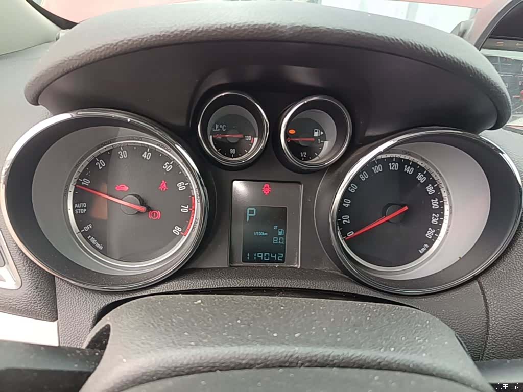 Buick Encore, 2015 12