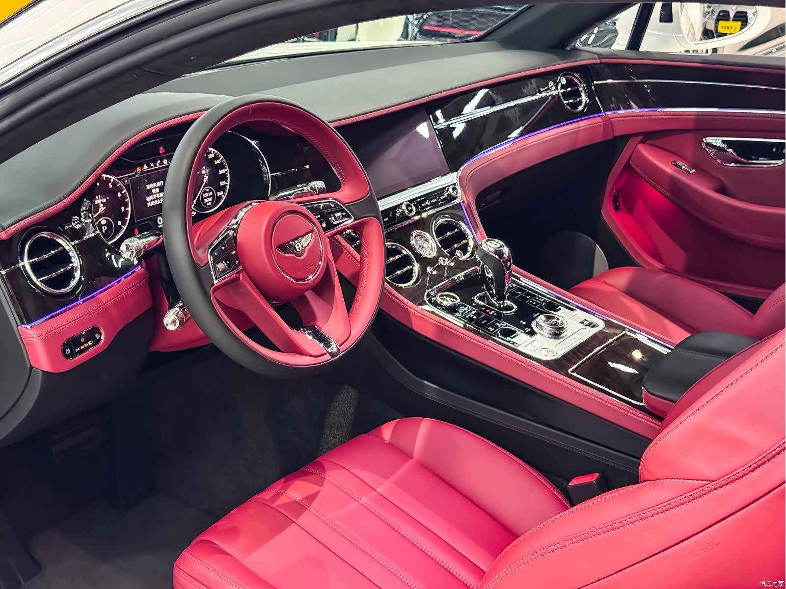 Bentley Continental GT, 2020 4