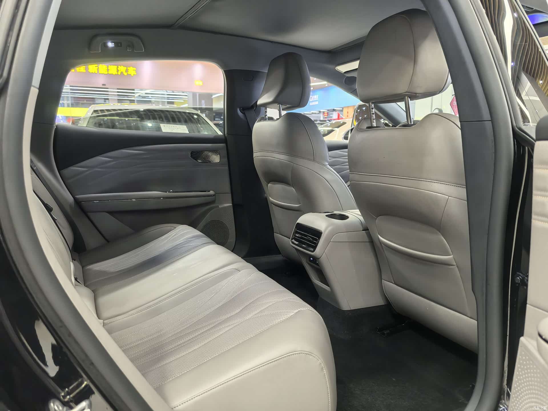 Geely 8, 2026 11