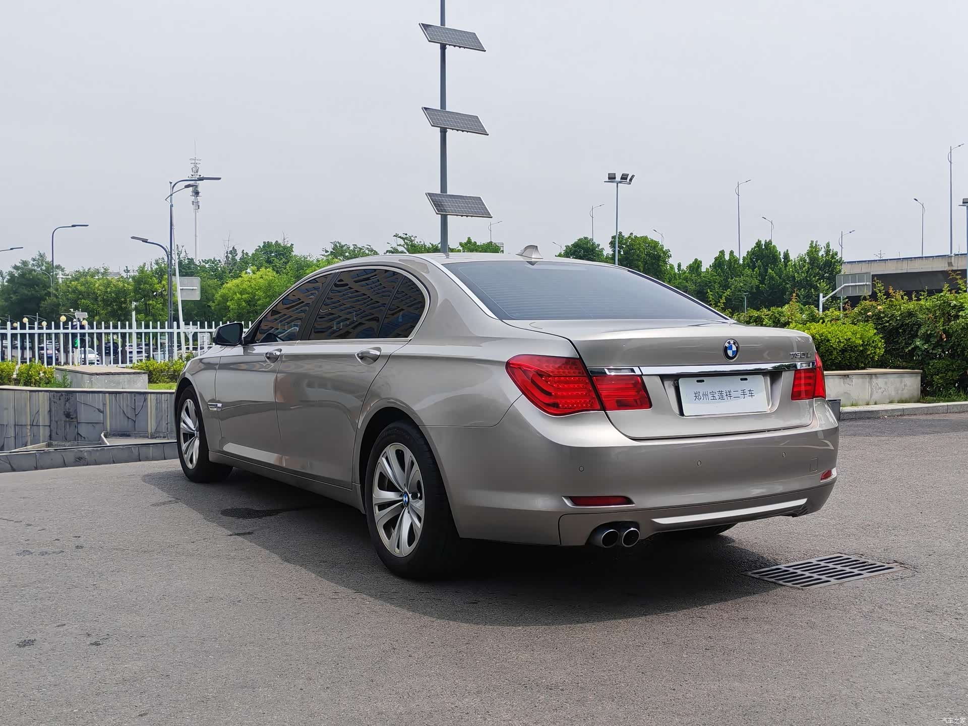BMW 7 Series, 2011 4