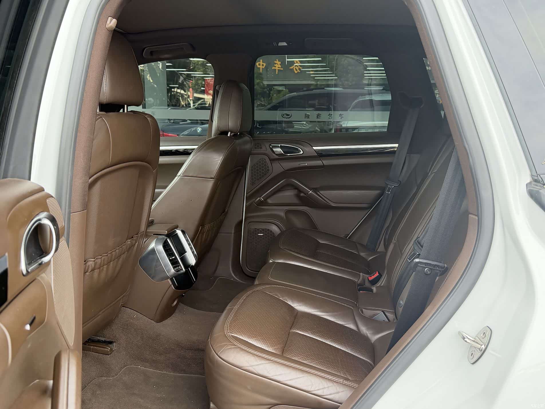 Porsche Cayenne, 2016 все фото