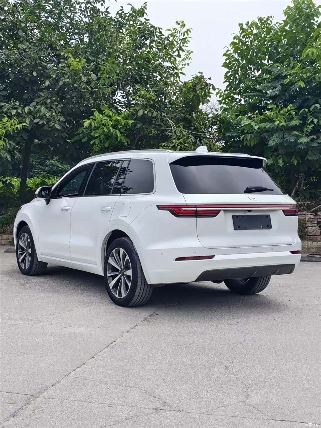 Li Auto ONE, 2022 4