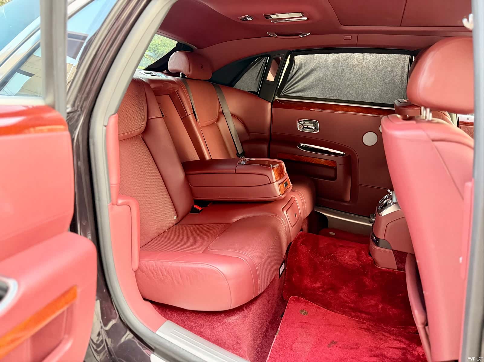 Rolls-Royce Ghost, 2018 8