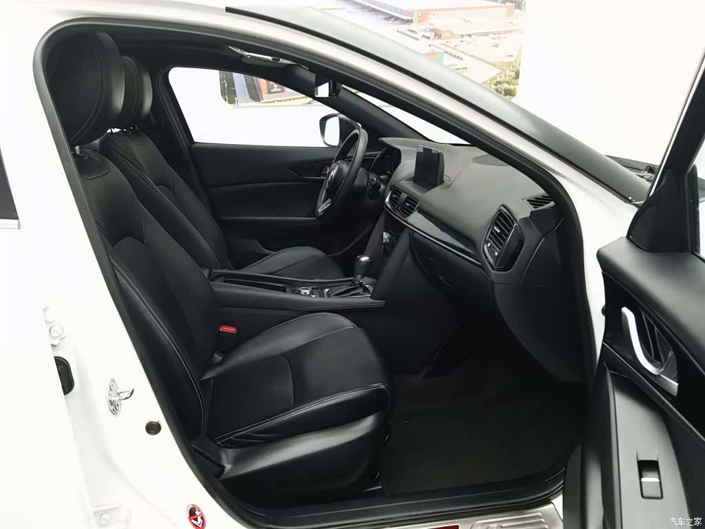 Mazda CX-4, 2020 23