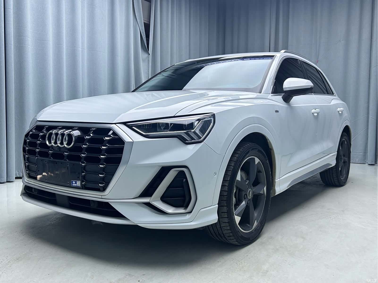 Audi Q3, 2022 1