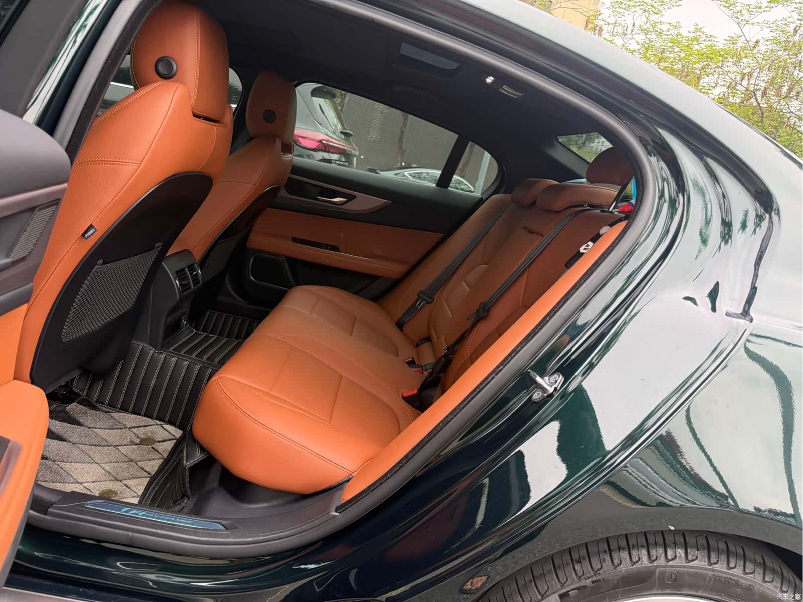 Land Rover XEL, 2022 6