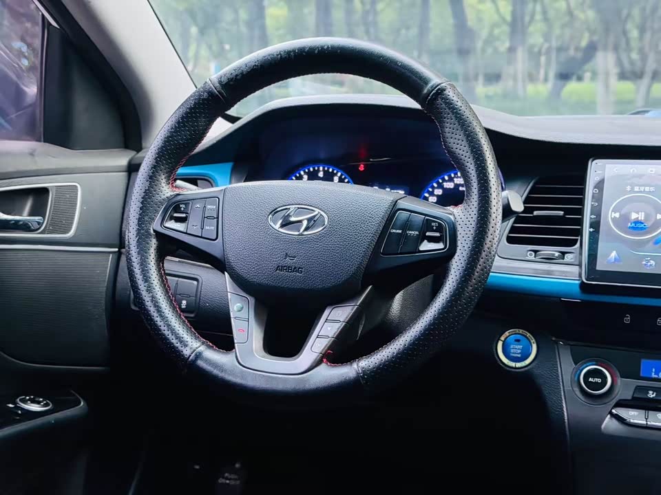Hyundai Name picture