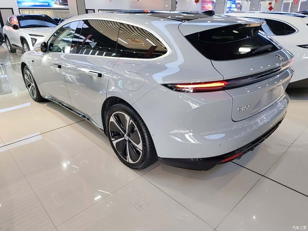 NIO ET5, 2025 все фото
