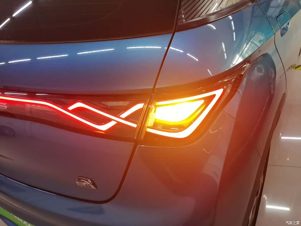 BYD Dolphin, 2022 8