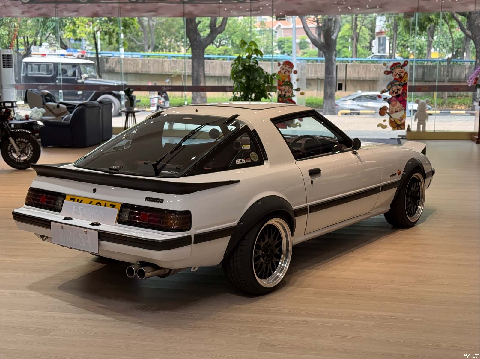 Mazda RX-7, 1991 10