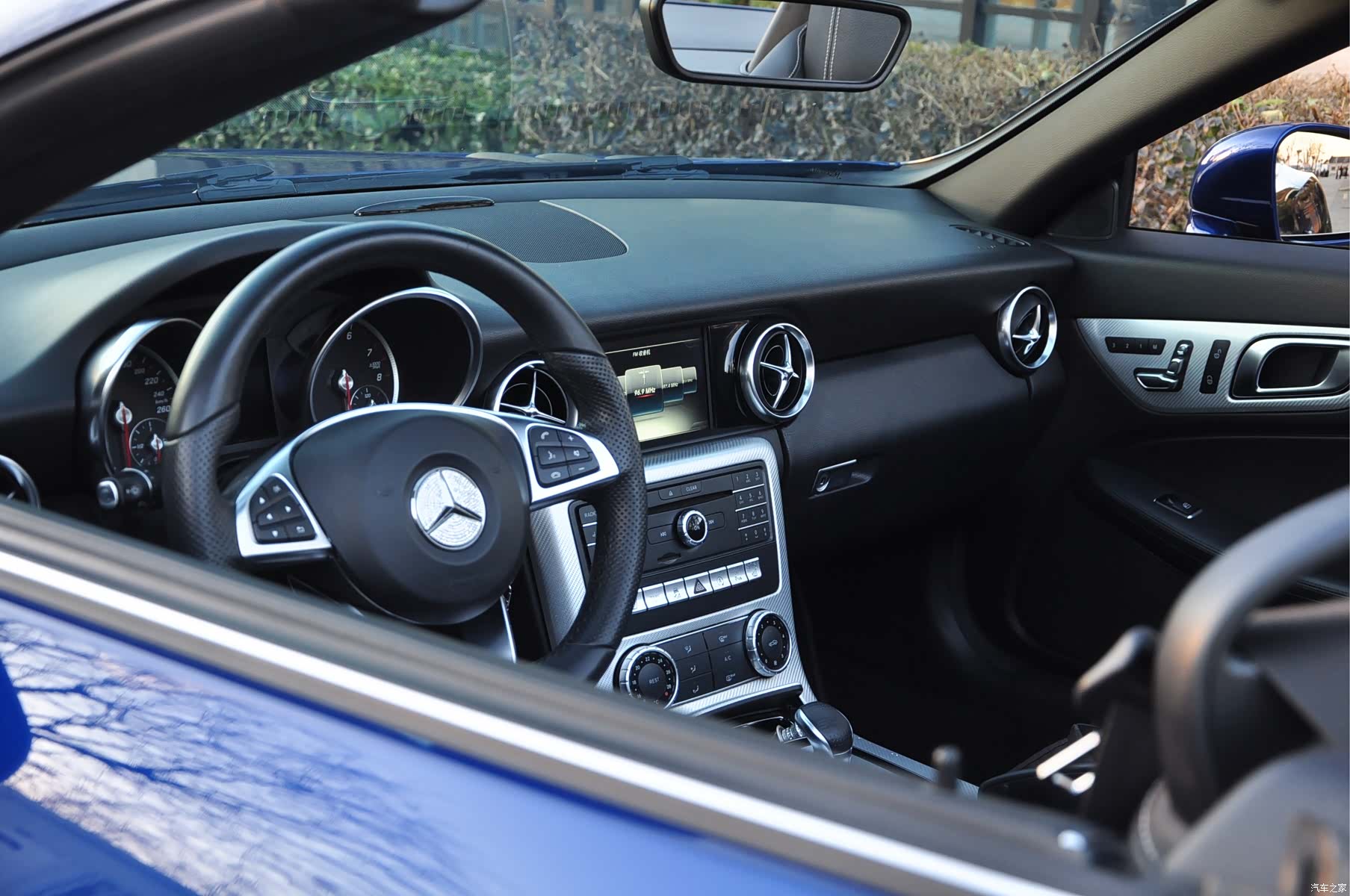 Mercedes-Benz SLC, 2017 12