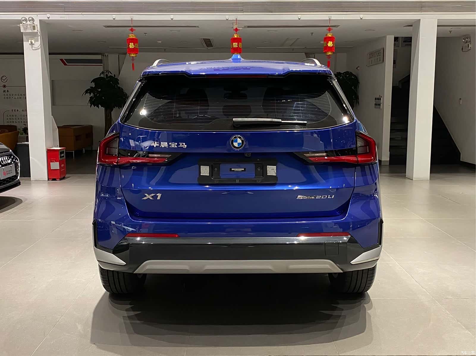 BMW X1, 2023 все фото