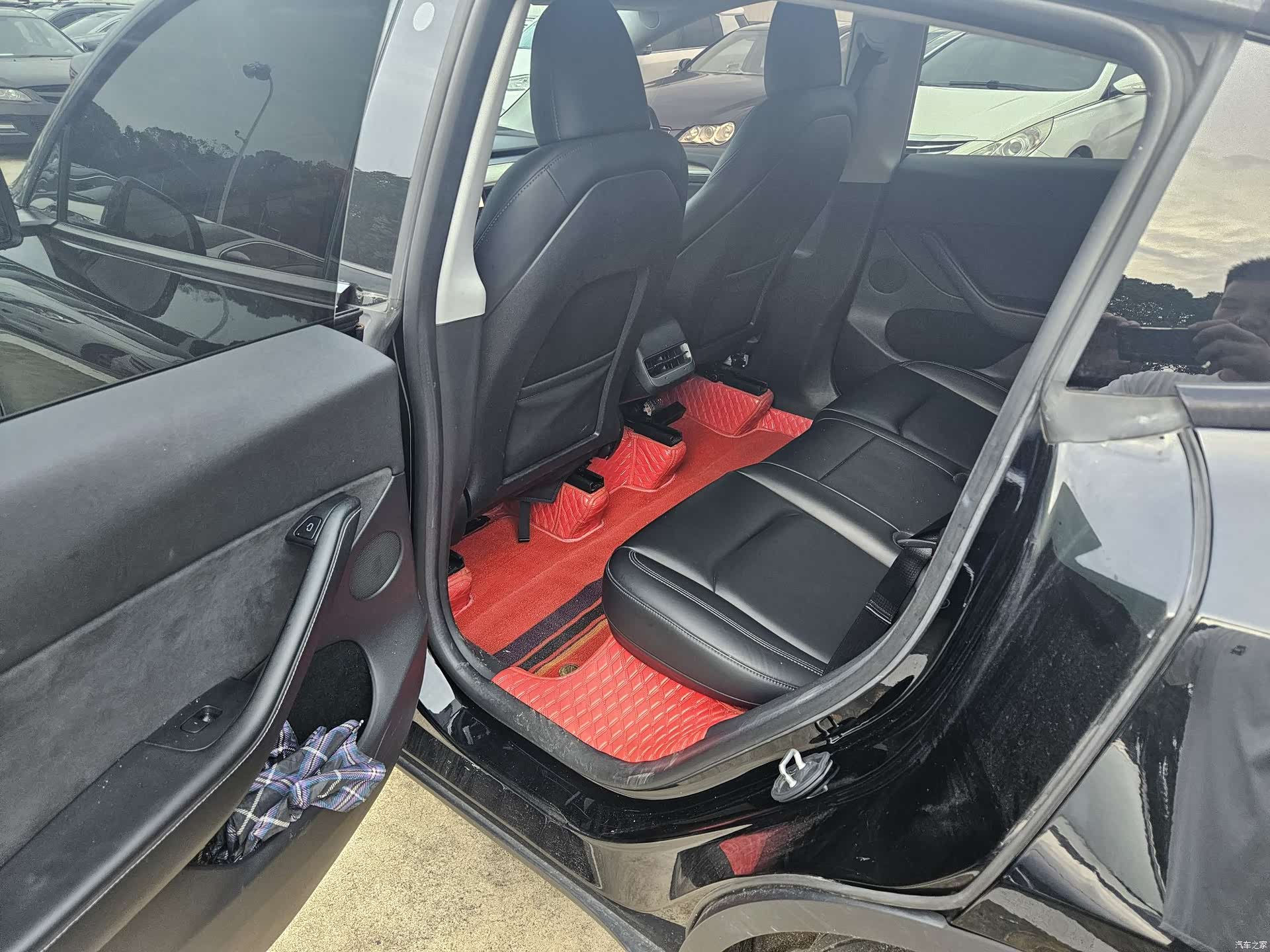 Tesla Model Y, 2023 6