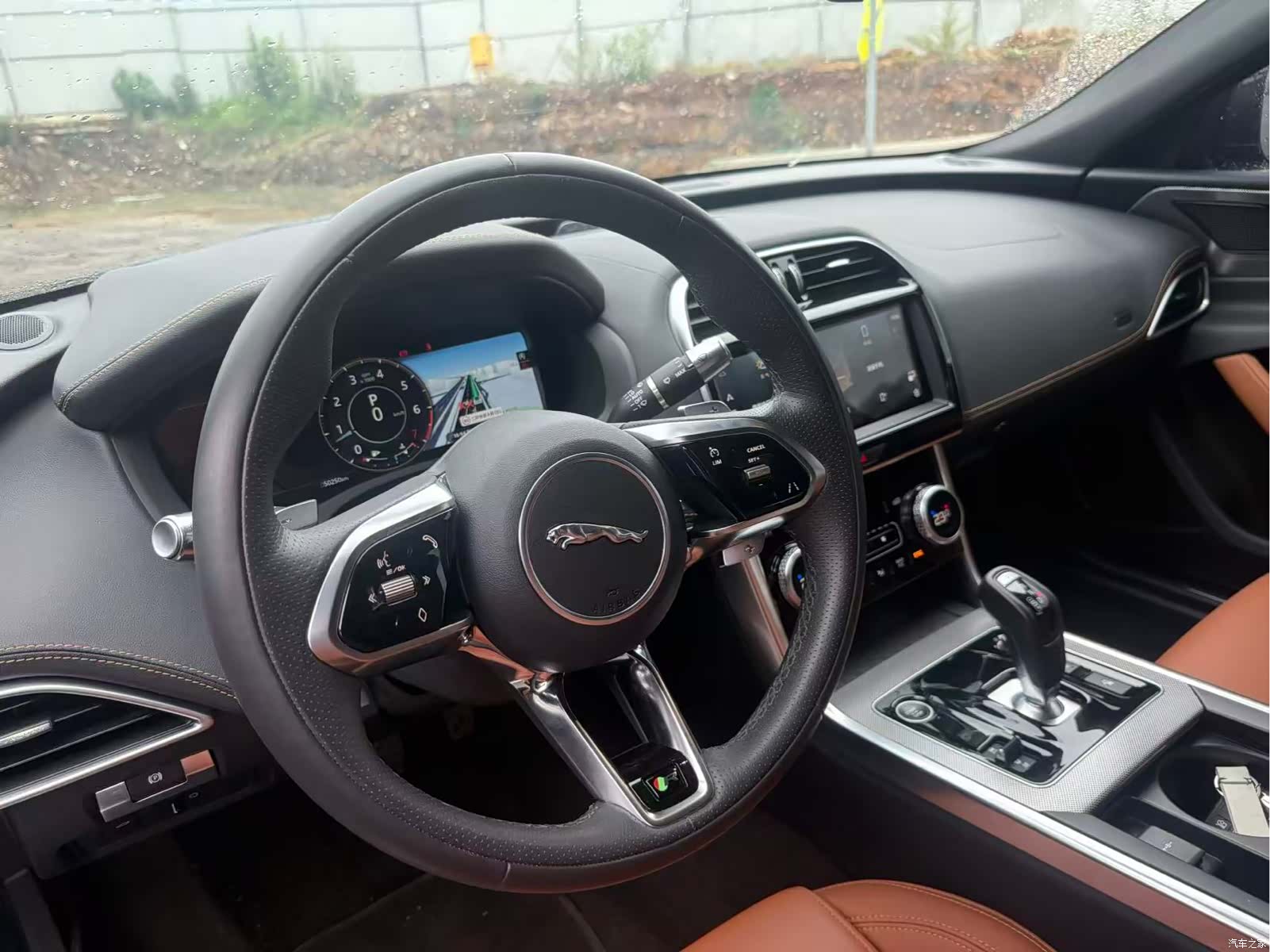 Land Rover XEL, 2022 14