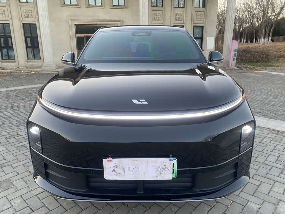 Li Auto Ideal L6