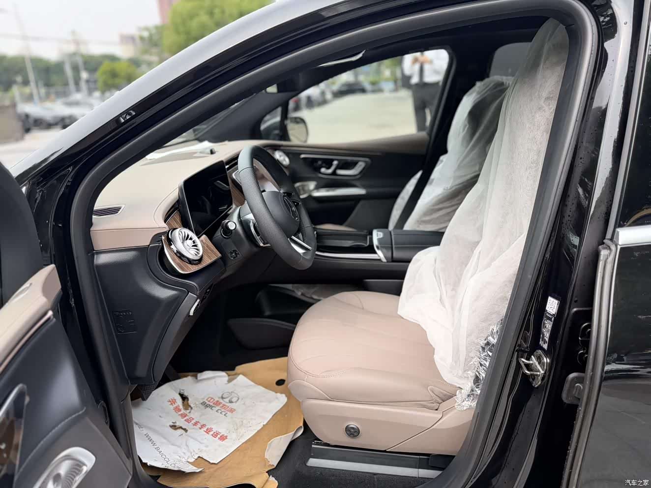 Mercedes-Benz EQE, 2025 9
