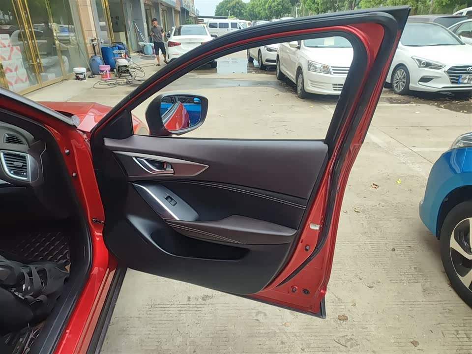 Mazda CX-4