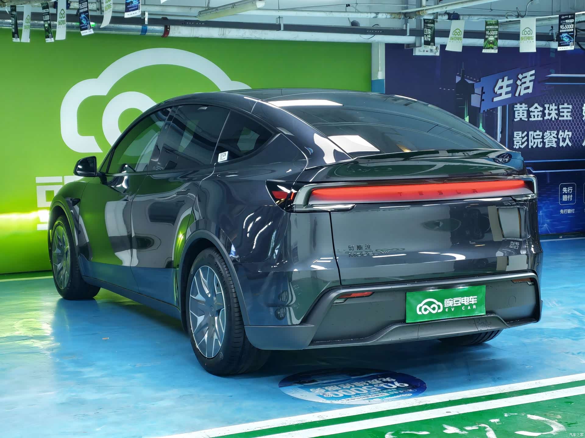 Tesla Model Y, 2025 20