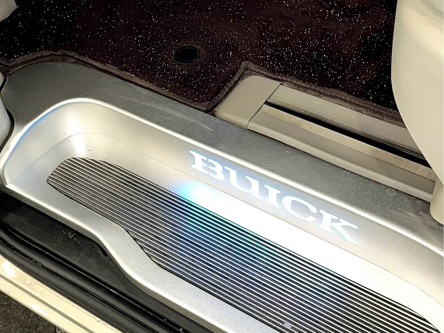 Buick GL8 2017, фото 10