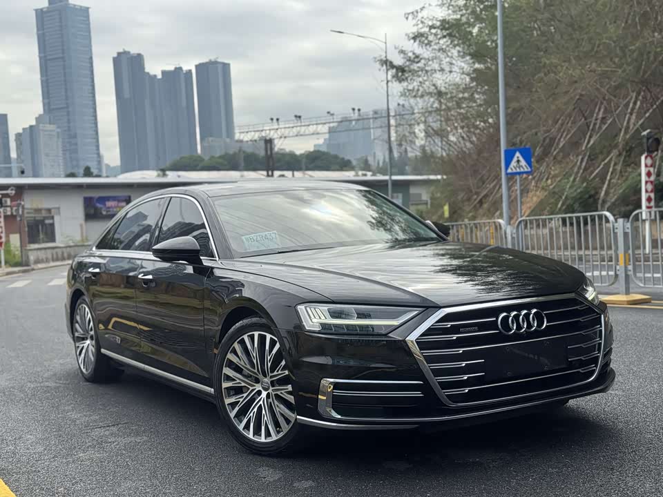 Audi A8