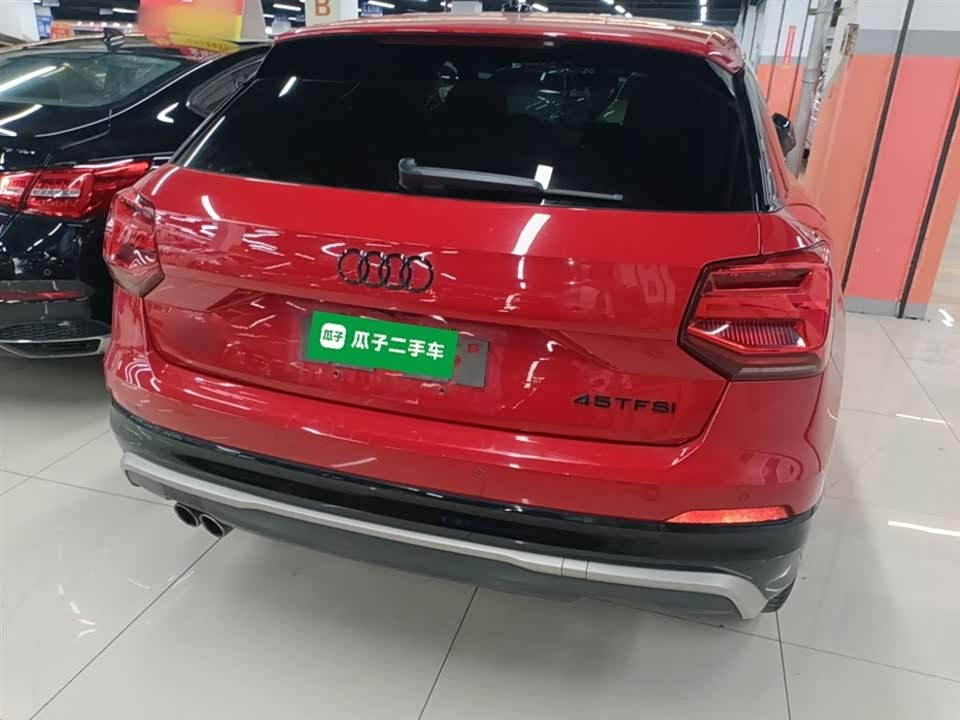 Audi Q2L