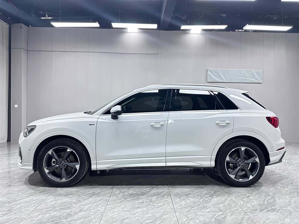 Audi Q3, 2022 9
