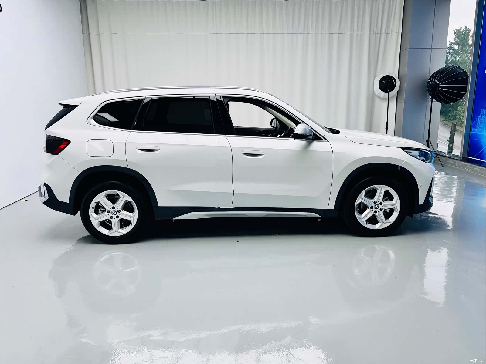 BMW X1, 2024 все фото