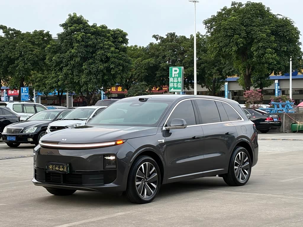 Li Auto L6