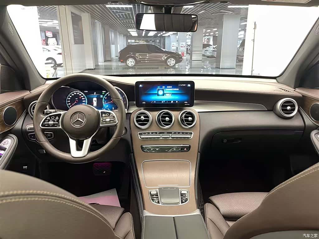 Mercedes-Benz GLC, 2020 10