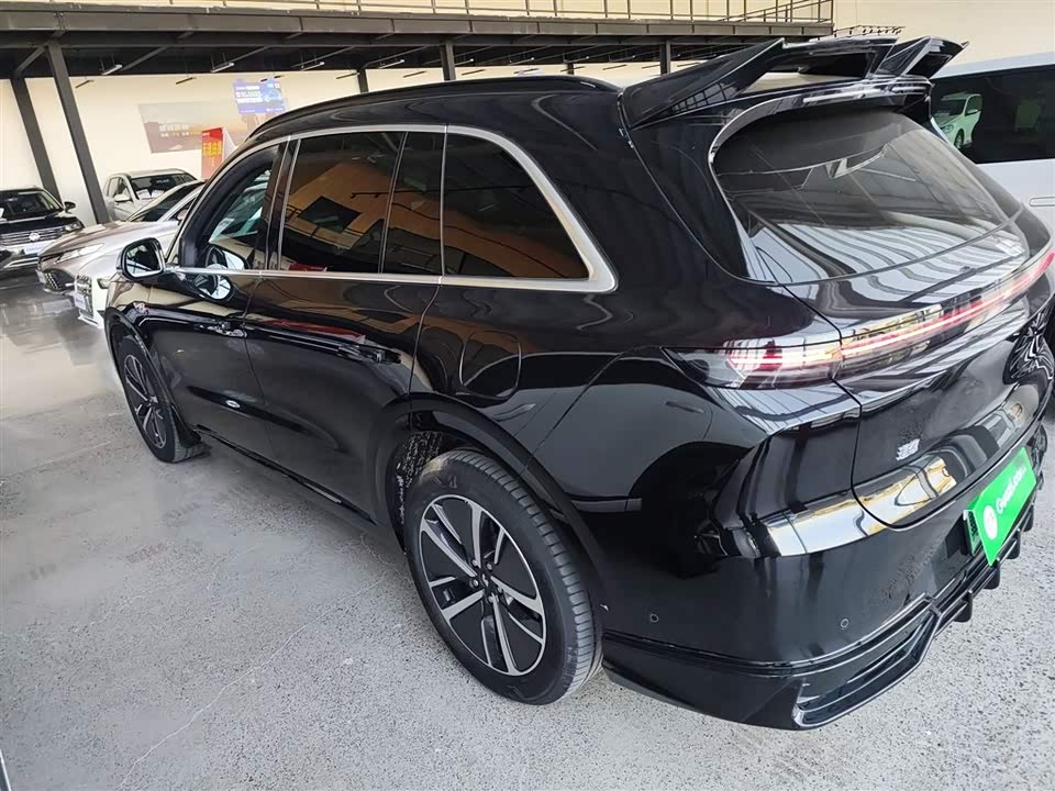 Li Auto Ideal L6