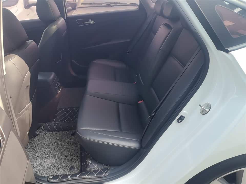 Hyundai Name picture